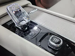 VOLVO XC90 2.0 T8 TE Ultimate Dark 7
