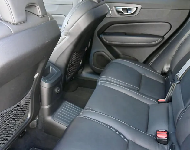 VOLVO XC60 2.0 T8 TE R-Design eAWD