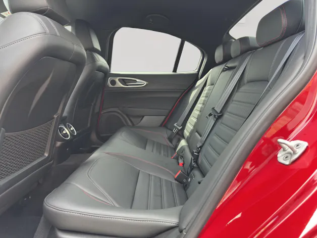 ALFA ROMEO Giulia 2.0 Competizione Q4 AT8