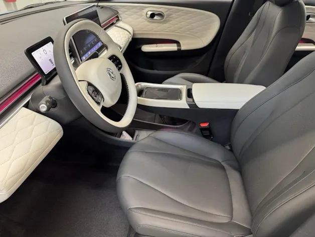 Dongfeng BOX