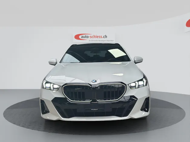 BMW 520i Touring M Sport Pro Mild Hybrid