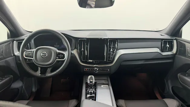 VOLVO XC60 2.0 T8 TE XCENTRIC Black