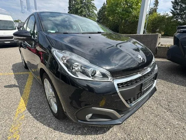 PEUGEOT 208 1.2 PureTech Style