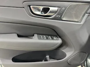 VOLVO XC60 2.0 T6 TE Ultra Bright eA