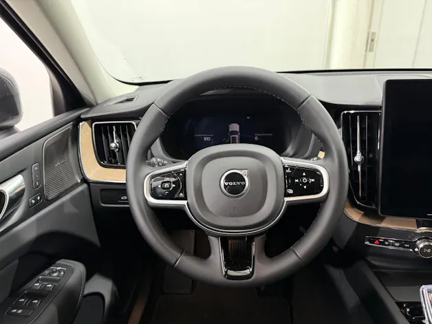 VOLVO XC60 2.0 T6 TE Ultra Bright eA