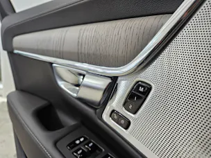 VOLVO S90 2.0 T8 TE Ultimate Dark eA