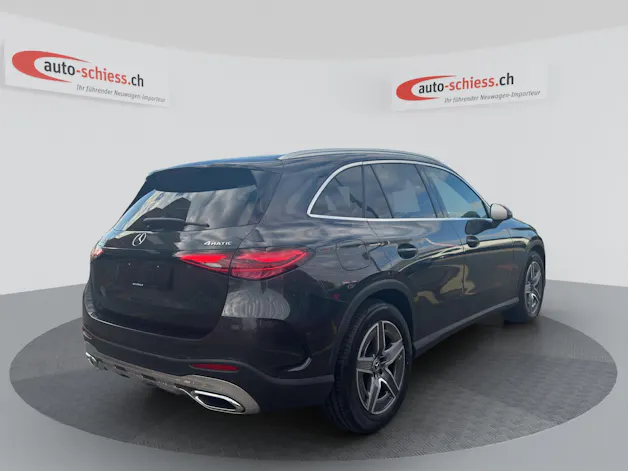 MERCEDES-BENZ 300 d 4MATIC AMG LINE