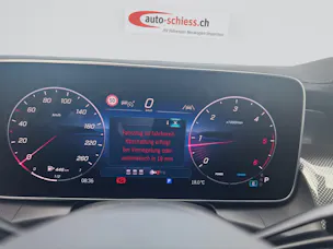 MERCEDES-BENZ 300 d 4MATIC AMG LINE