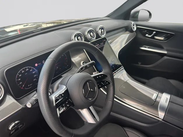 MERCEDES-BENZ 300 d 4MATIC AMG LINE
