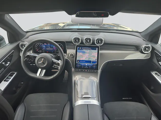 MERCEDES-BENZ 300 d 4MATIC AMG LINE