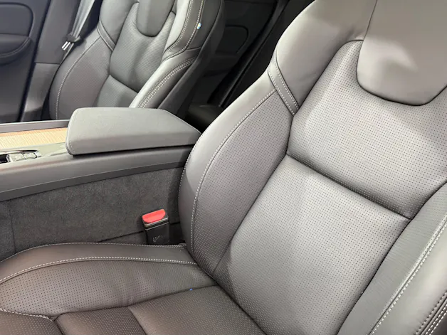 VOLVO XC60 2.0 T6 TE Ultra Bright eA