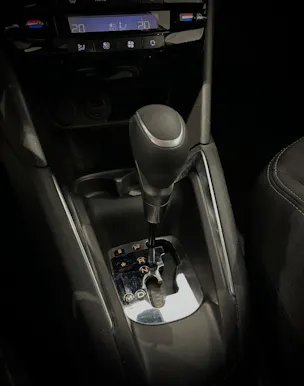 PEUGEOT 208 1.2 PureTech Allure EAT6