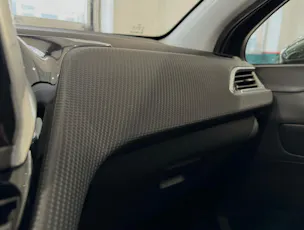 PEUGEOT 208 1.2 PureTech Allure EAT6