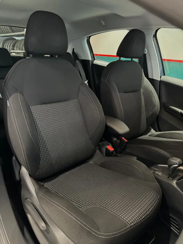 PEUGEOT 208 1.2 PureTech Allure EAT6