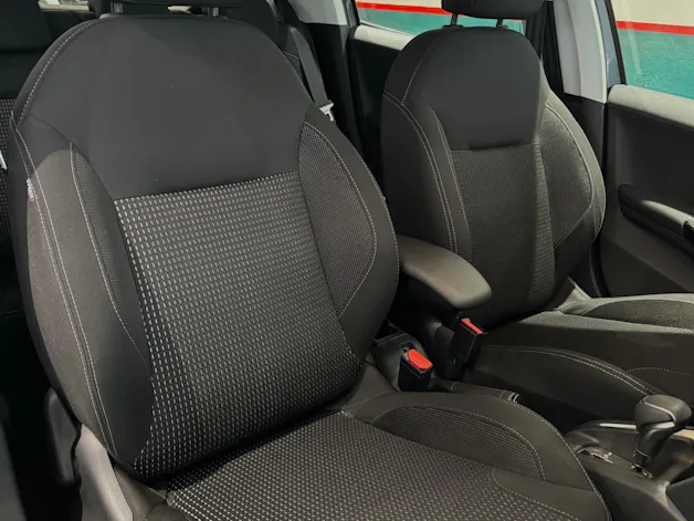 PEUGEOT 208 1.2 PureTech Allure EAT6