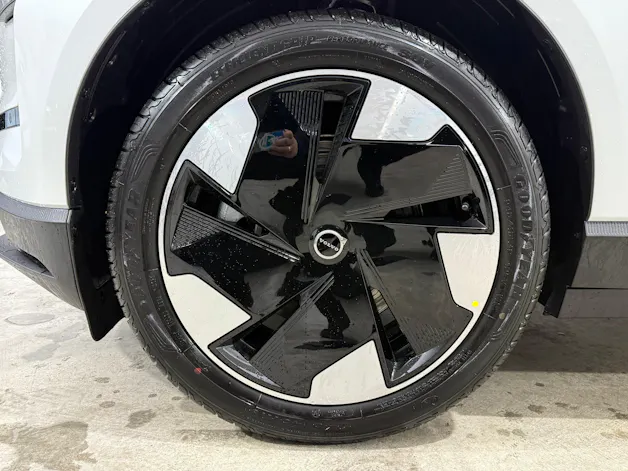 VOLVO EX 30 E60 Twin Plus Performance