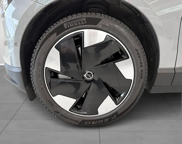VOLVO EX 30 E60 Ultra