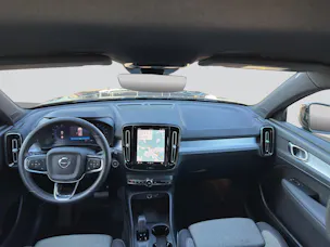VOLVO XC40 B3 Benzin Mild Hybrid Core DCT