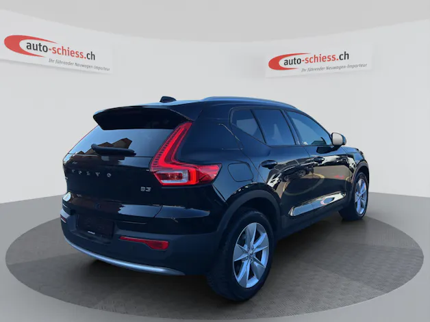 VOLVO XC40 B3 Benzin Mild Hybrid Core DCT