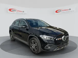 MERCEDES-BENZ GLA 200 4Matic Progressive 8G-DCT