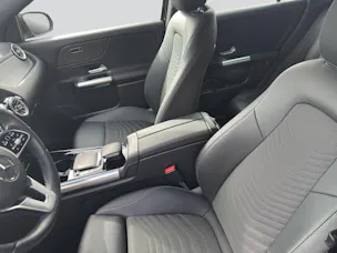 MERCEDES-BENZ GLA 200 4Matic Progressive 8G-DCT