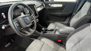 VOLVO XC40 2.0 B3 MH Core