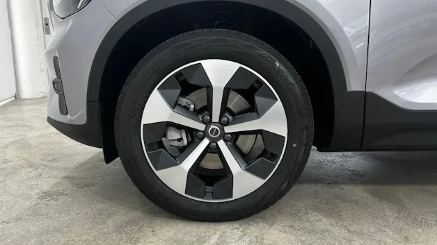 VOLVO XC40 2.0 B3 MH Core