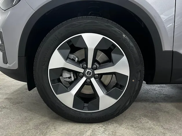 VOLVO XC40 2.0 B3 MH Core