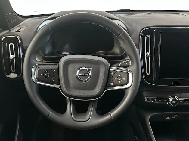 VOLVO XC40 2.0 B3 MH Core