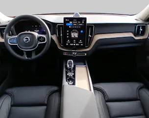 VOLVO XC60 2.0 T8 TE Ultra Dark eAWD
