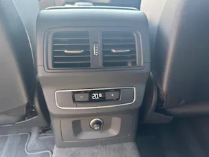 AUDI Q5 40 TDI quattro S-line S-tronic