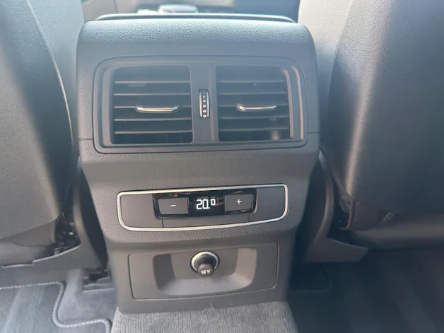 AUDI Q5 40 TDI quattro S-line S-tronic