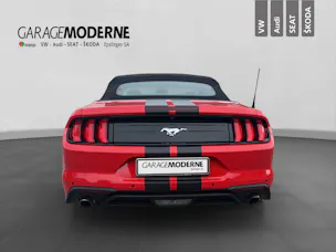 FORD MUSTANG
