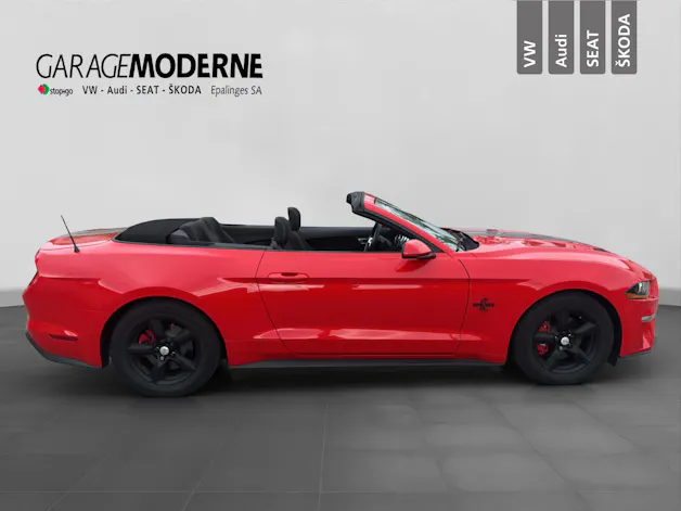 FORD MUSTANG