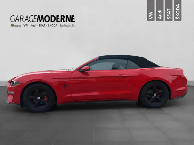 FORD MUSTANG