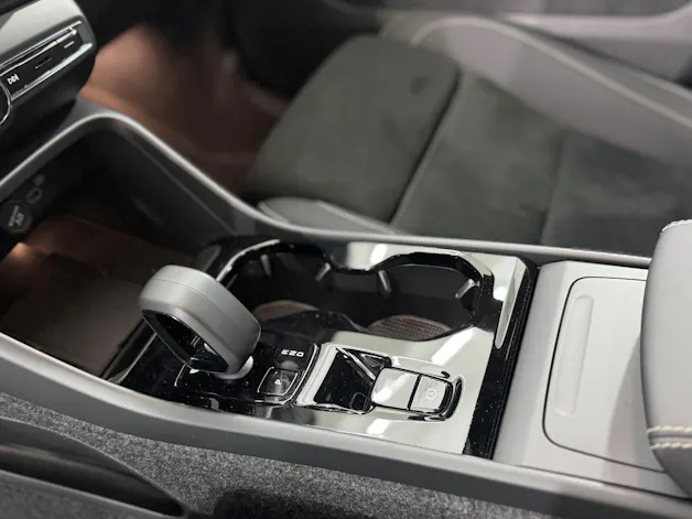 VOLVO XC40 2.0 B4 MH Black Edition