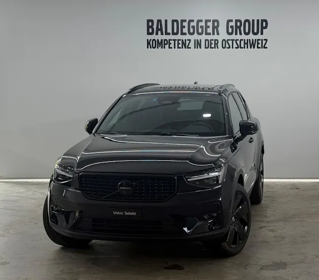 VOLVO XC40 2.0 B4 MH Black Edition
