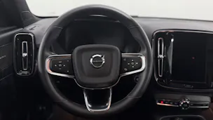 VOLVO XC40 2.0 B4 MH Black Edition