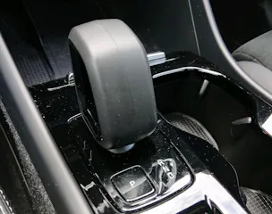 VOLVO XC40 1.5 T5 PiH Ultimate Dark