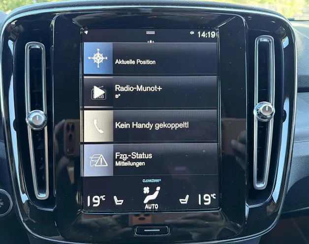 VOLVO XC40 1.5 T5 PiH Ultimate Dark