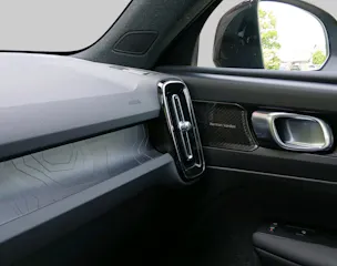VOLVO XC40 1.5 T5 PiH Ultimate Dark