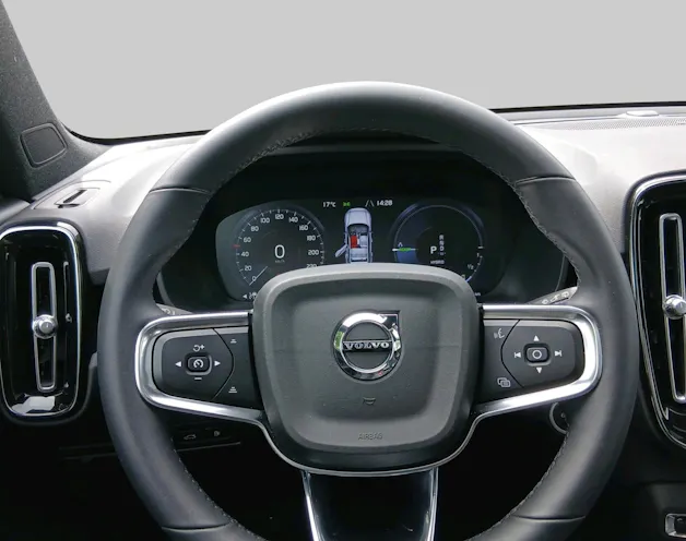 VOLVO XC40 1.5 T5 PiH Ultimate Dark