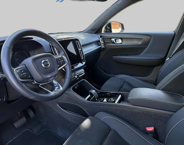 VOLVO XC40 1.5 T5 PiH Ultimate Dark