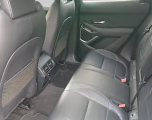 Jaguar E-Pace 2.0 T 250 R-Dynamic SE