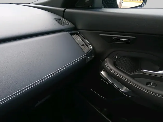 Jaguar E-Pace 2.0 T 250 R-Dynamic SE