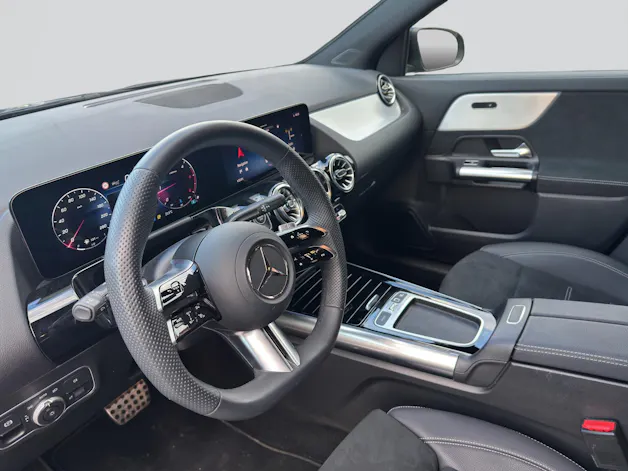 MERCEDES-BENZ GLA 220d 4Matic 8G-DCT AMG Line Night