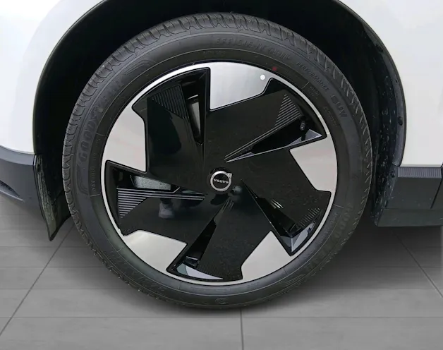 VOLVO EX 30 E60 Twin Plus Performance