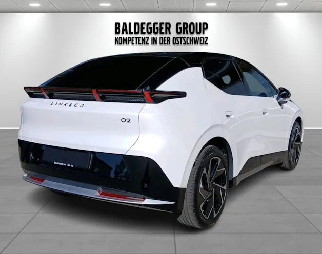 Lynk & Co 02