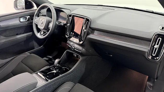 VOLVO EX40 Twin Black Edition AWD