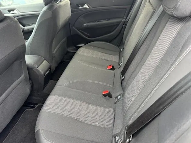 PEUGEOT 308 1.2 THP Allure Automatic